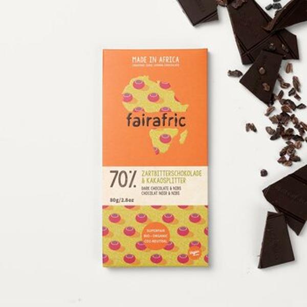 Produktfoto zu Zartbitterschokolade 70% & Kakaosplitter fairafric vegan