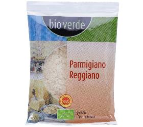 Parmigiano Reggiano gerieben