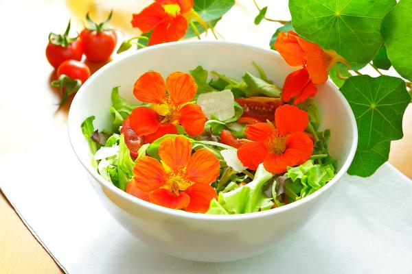 Produktfoto zu Salatkräutermischung imTütle ca. 80-100g