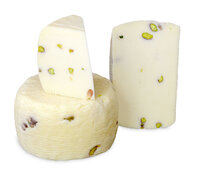 Pecorino jung mit Pistazie