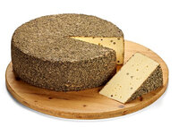 BIO Pfefferkäse mit Pfefferkruste aus Heumilch