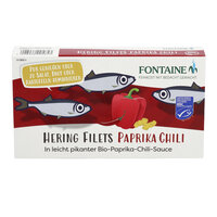 Zarte Heringsfilets in Bio-Paprika-Chili-Sauce