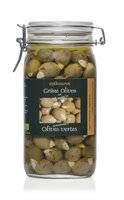 Grüne Oliven gefüllt mit Mandeln, in Kräuteröl, kaltverarbeitet