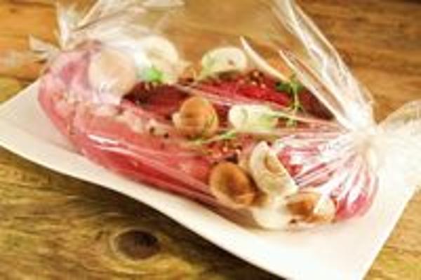 Produktfoto zu Gemüsebraten im Bratschlauch v. Schweinefleisch  Fleischrei Schäfers